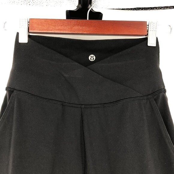 Lululemon Sunset Salutation Cropped leggings loose fit  ruched pockets Black 4 - Picture 13 of 16